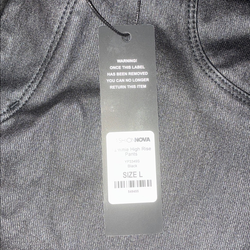 NWT! [Fashion Nova] Black Faux Leather Sammie Pants High Rise Skinny Size L - Picture 2 of 6